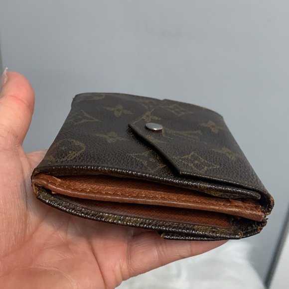 1988 authentic Louis Vuitton Elise wallet - rip inside - Picture 3 of 17